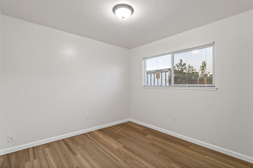 Building Photo - 3319 Nevin Ave