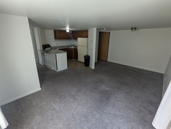 Building Photo - 4020-4022 S Beaumont Ave
