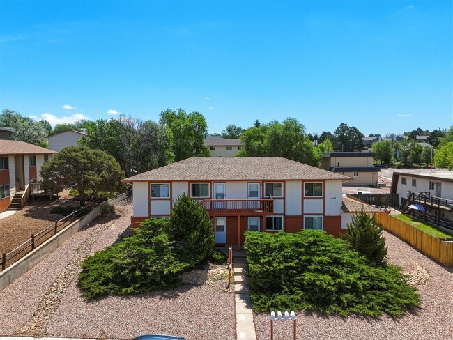 Building Photo - 1447 Nokomis Dr