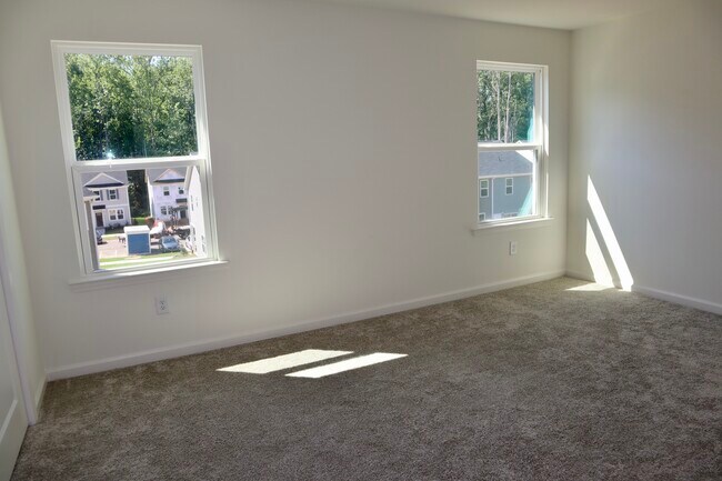 Building Photo - 400 Hacksaw Trl