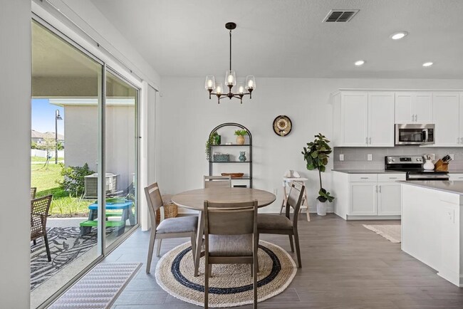 Building Photo - 11791 Language Wy