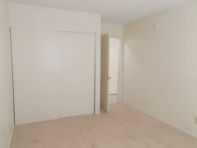 Building Photo - Charming 3-Bedroom, 2-Bath Single-Story Ho...