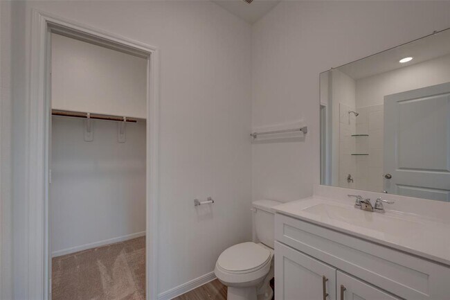 Building Photo - 16110 Elbridge Ct