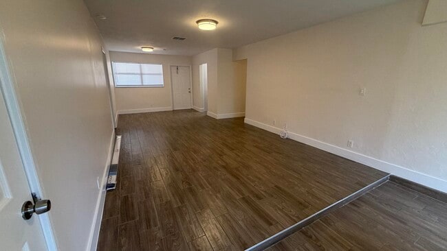 Building Photo - 4061 NW 9th Ave