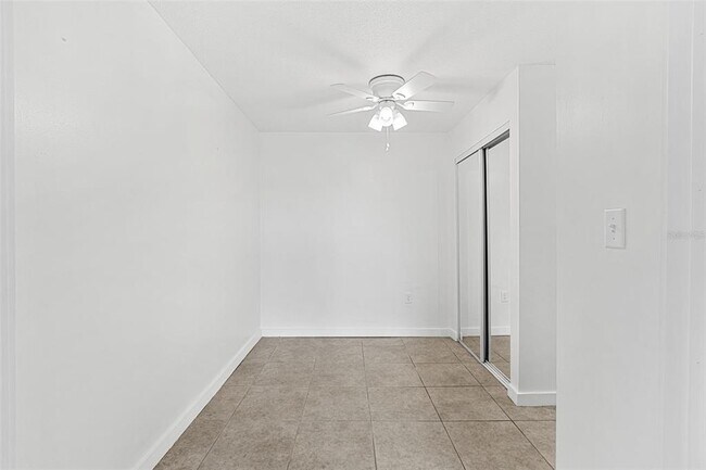 Building Photo - 420 Tyler Ave