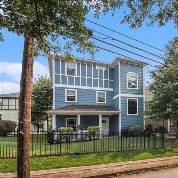 Building Photo - 713 McWilliams Rd SE