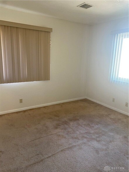 Building Photo - 2032 Emerson Ave