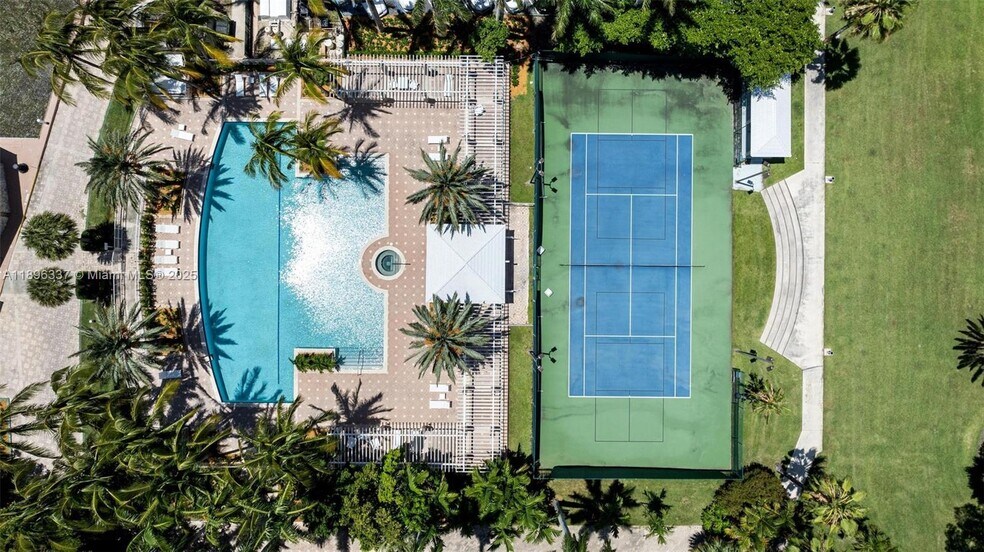 Building Photo - 770 NE 69th St