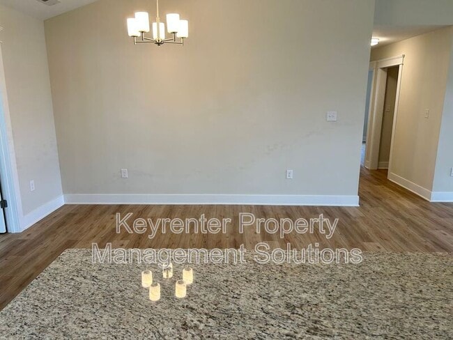 Building Photo - 185 Lindburgh Dr