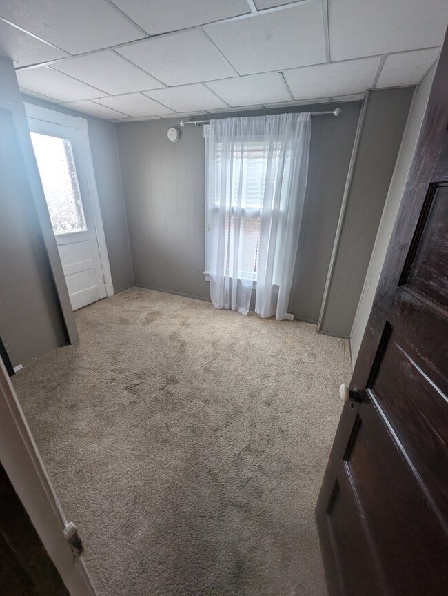 Building Photo - 216 Hager St