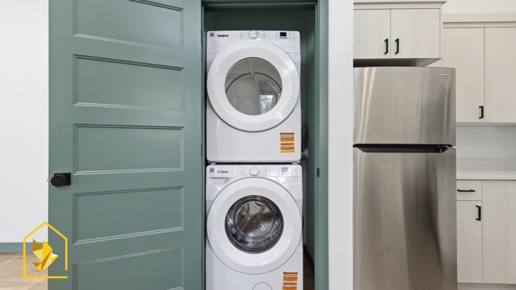 Building Photo - 3182 S Imperial St