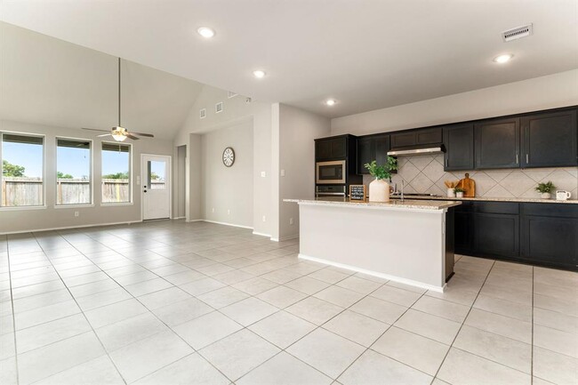 Building Photo - 5014 Aspen Orch Dr