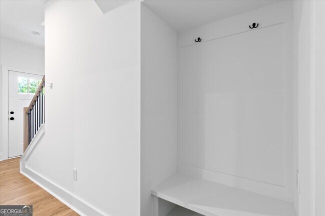 Building Photo - 3376 Macaiva Aly