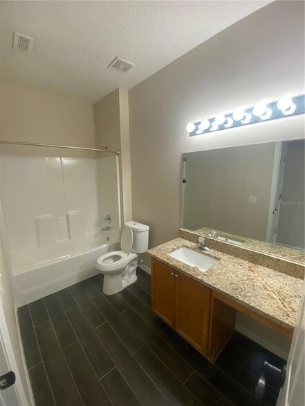 Building Photo - 2409 Spring Hollow Loop