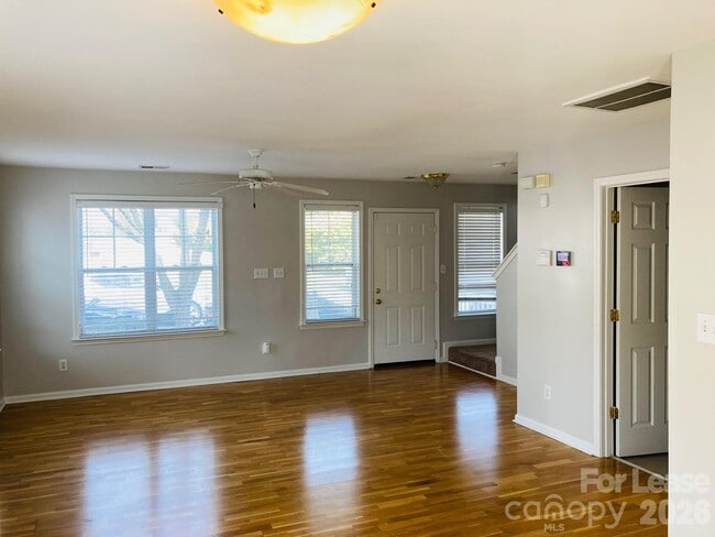 Building Photo - 8004 Strandhill Rd