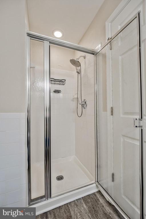 Building Photo - 1060 Gardenview Loop