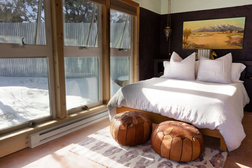 Building Photo - 750 Chicoma Vista