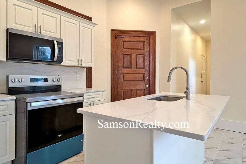 Building Photo - 314 Angell St