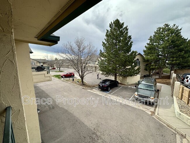 Building Photo - 8757 E Dry Creek Rd