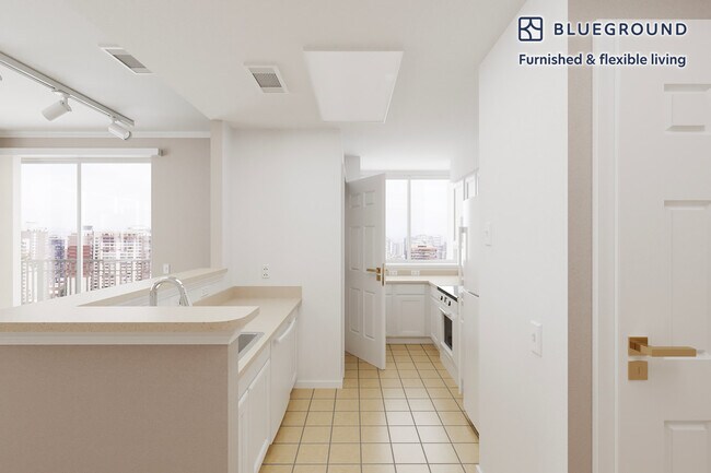 Building Photo - 1320 N Veitch St