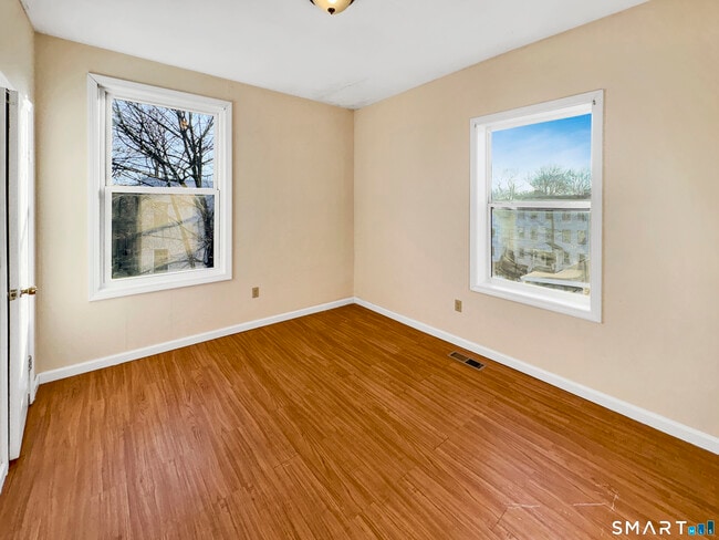 Building Photo - 34 Wolcott St