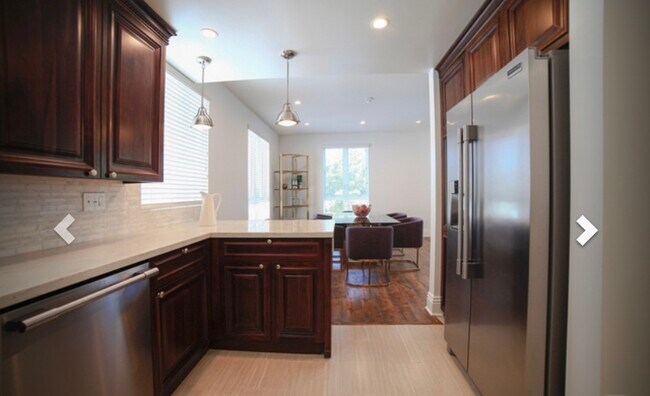 Building Photo - 907 S Shenandoah St