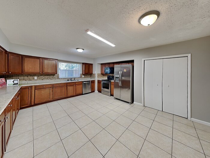 Building Photo - 1111 North St