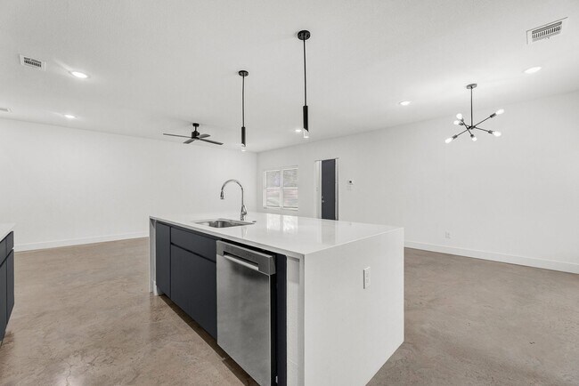 Building Photo - 3008 Alpha Wolf Ct