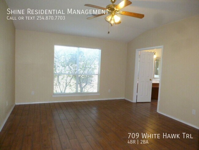 Building Photo - 709 White Hawk Trl