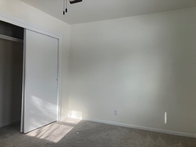 Building Photo - Single Family Home for Rent