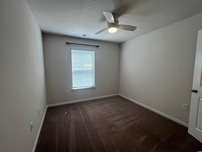 Building Photo - 818 66th Ave N