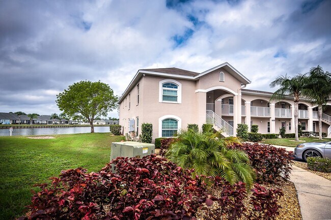 Building Photo - PRICE DROP!! UNFURNISHED ANNUAL RENTAL. CL...