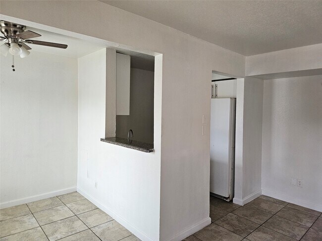 Building Photo - 12627 Ashford Meadow Dr