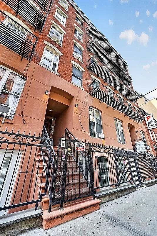 Building Photo - 163 Ludlow St