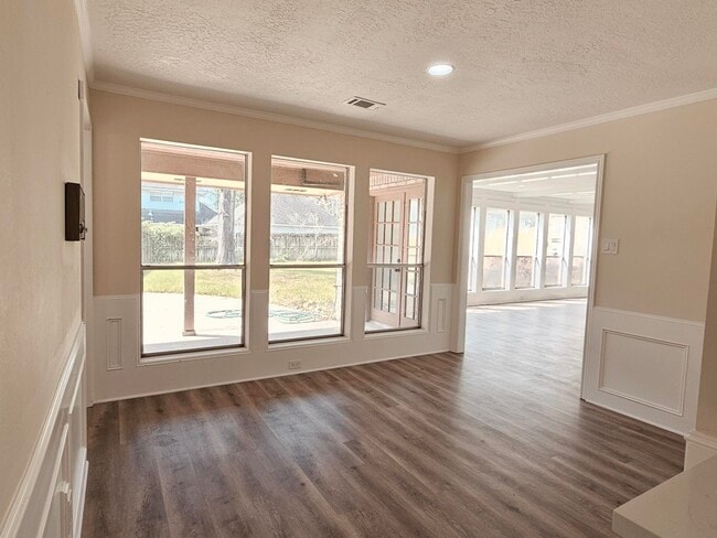 Building Photo - 16627 Aldenham Pl