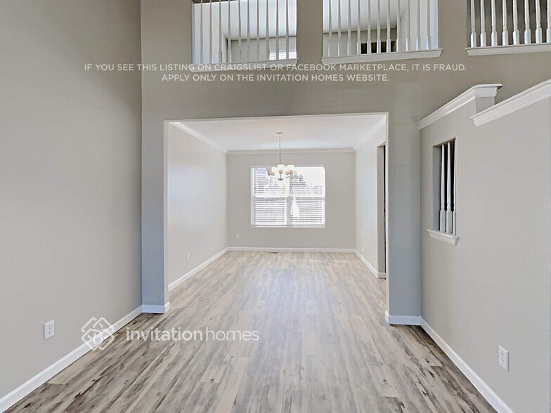 Building Photo - 10736 Darneal Dr