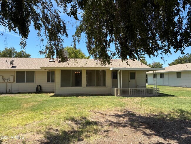 Building Photo - 10120 W Kingswood Cir