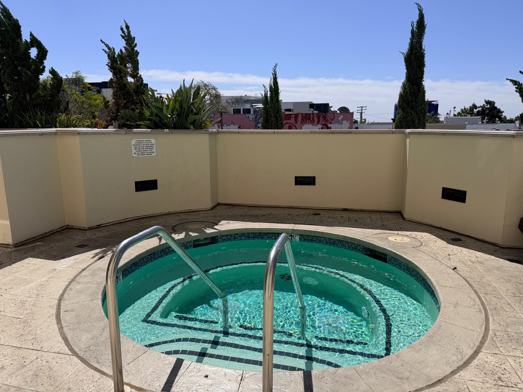 Jacuzzi - 3950 Ohio St