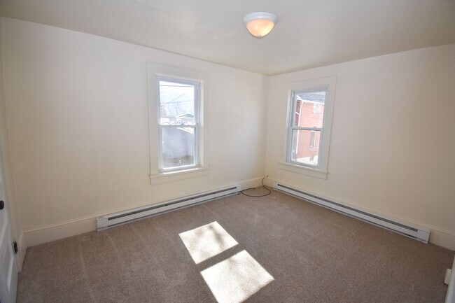 Building Photo - RDBSR108