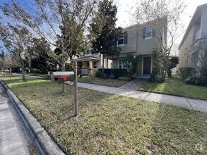 Building Photo - 11926 Silverlake Park Dr