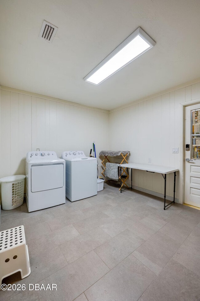 Building Photo - 1286 John Anderson Dr