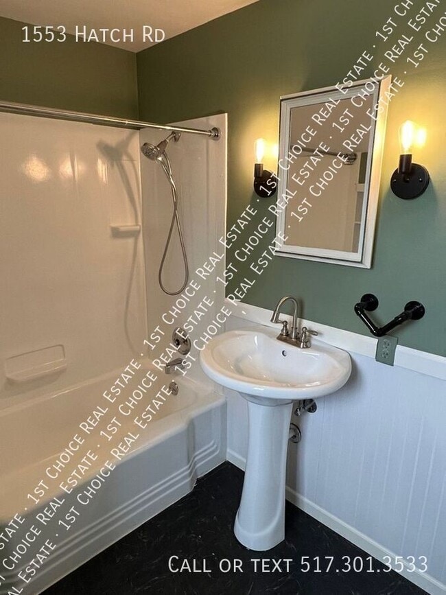 Building Photo - 1553 Hatch Rd