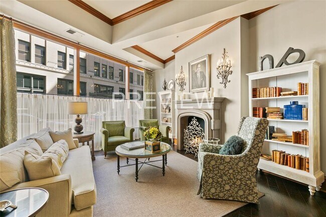 Building Photo - 411 W 7th St