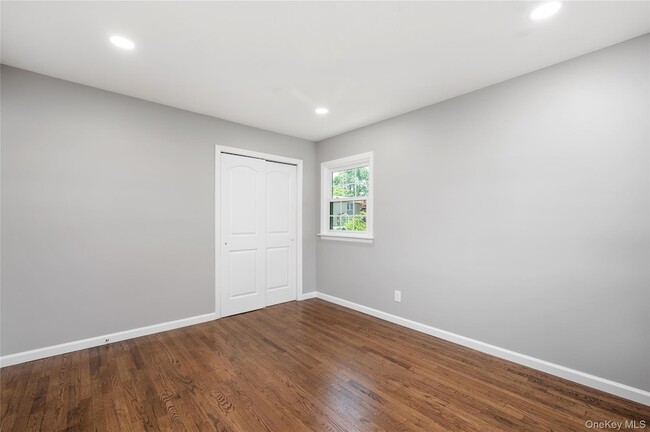 Building Photo - 258 Gilling Rd