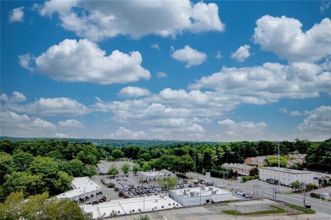 Building Photo - 3820 Roswell Rd NE