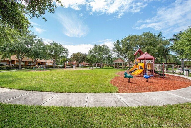 Building Photo - 2016 Alta Meadows Ln