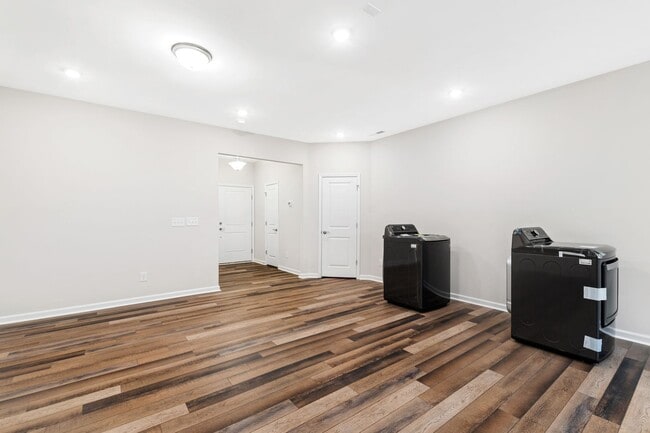 Building Photo - Well Appointed 3-Bedroom Townhome in Durham!