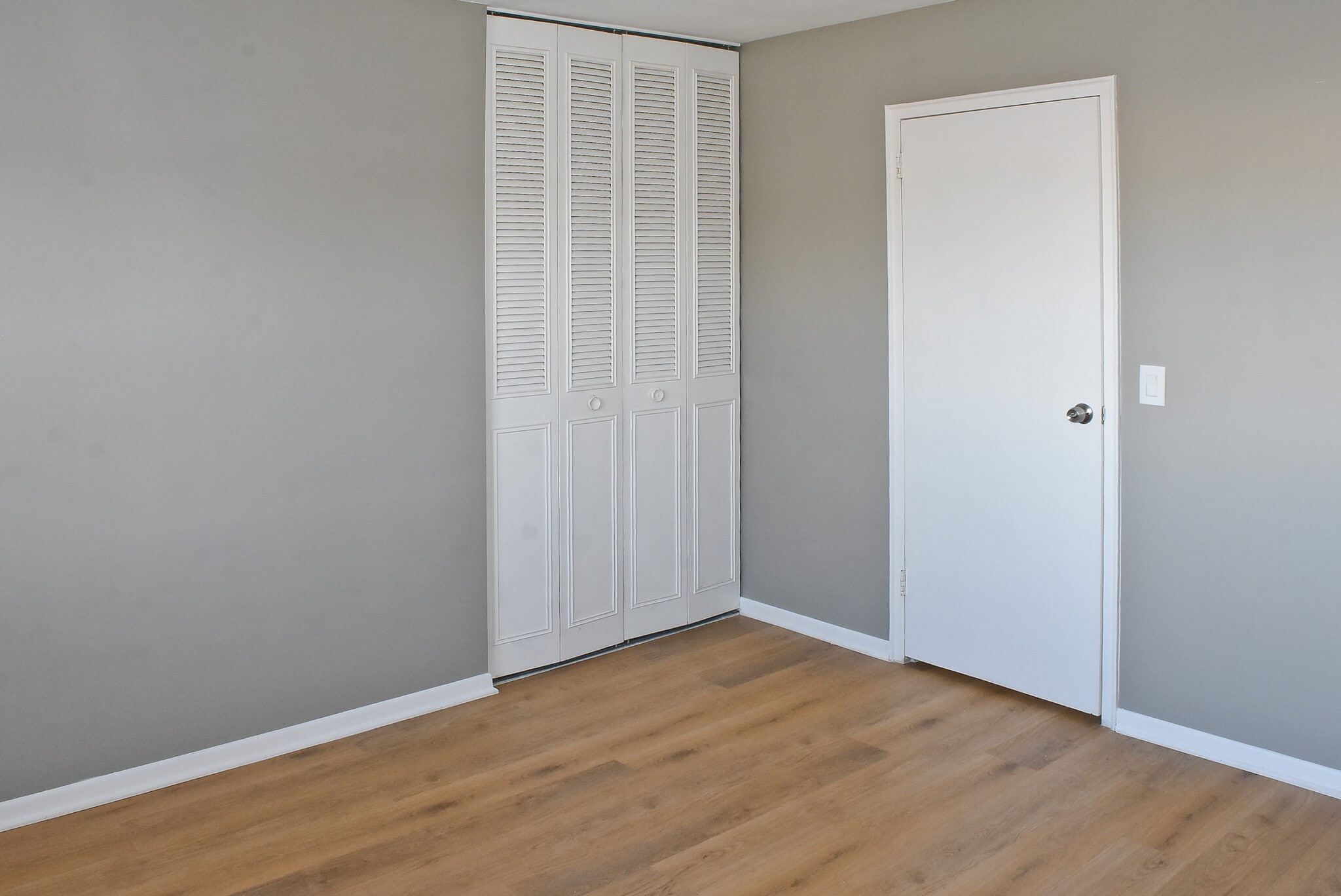 Bedroom - 191 N Beverwyck Rd