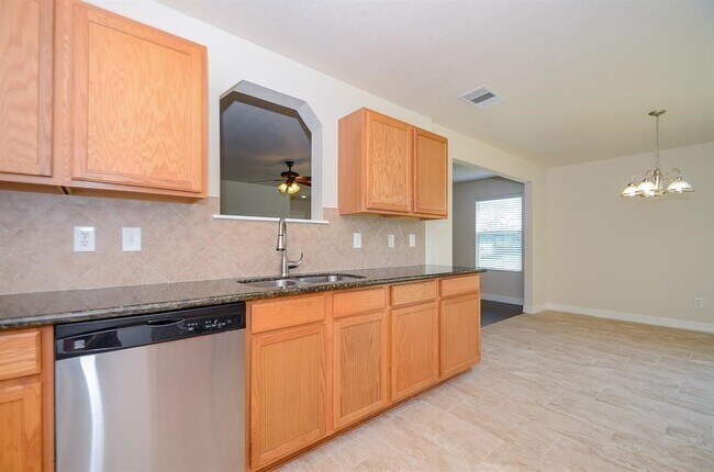 Building Photo - 2603 Kenwich Oaks Ln