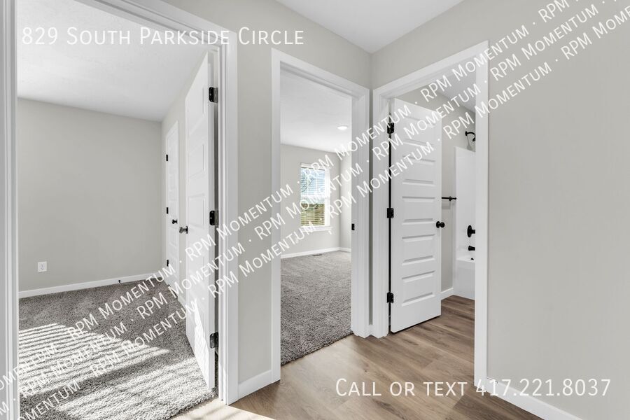 Building Photo - 829 S Parkside Cir